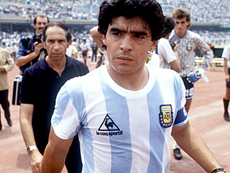 Diego Maradona has died | Foot...